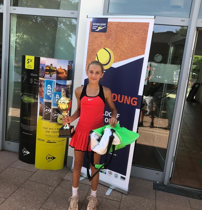 Leticia wird Zweite bei den Düsseldorf Junior Open